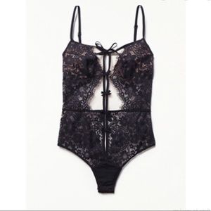 For love and lemons Kate lace bodysuit